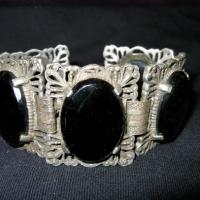 Vintage Black Glass and Pot Metal Bracelet