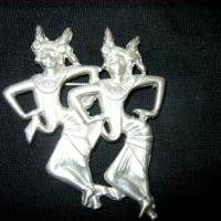 Egyptian Dancing Ladies Brooch