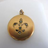 Vintage Fleur de Lis Locket